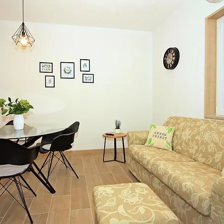 Irena Apartament *