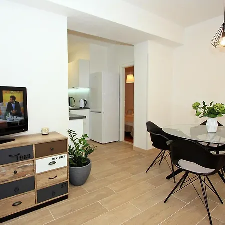 Irena Apartament *